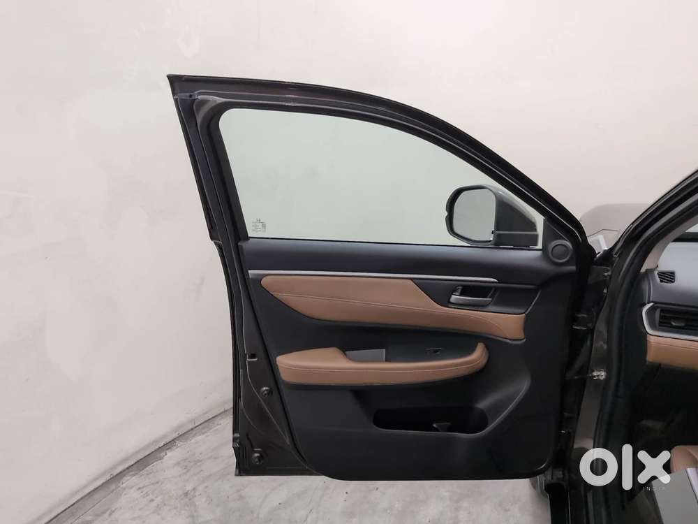 Honda Elevate Zx Cvt, 2023, Petrol