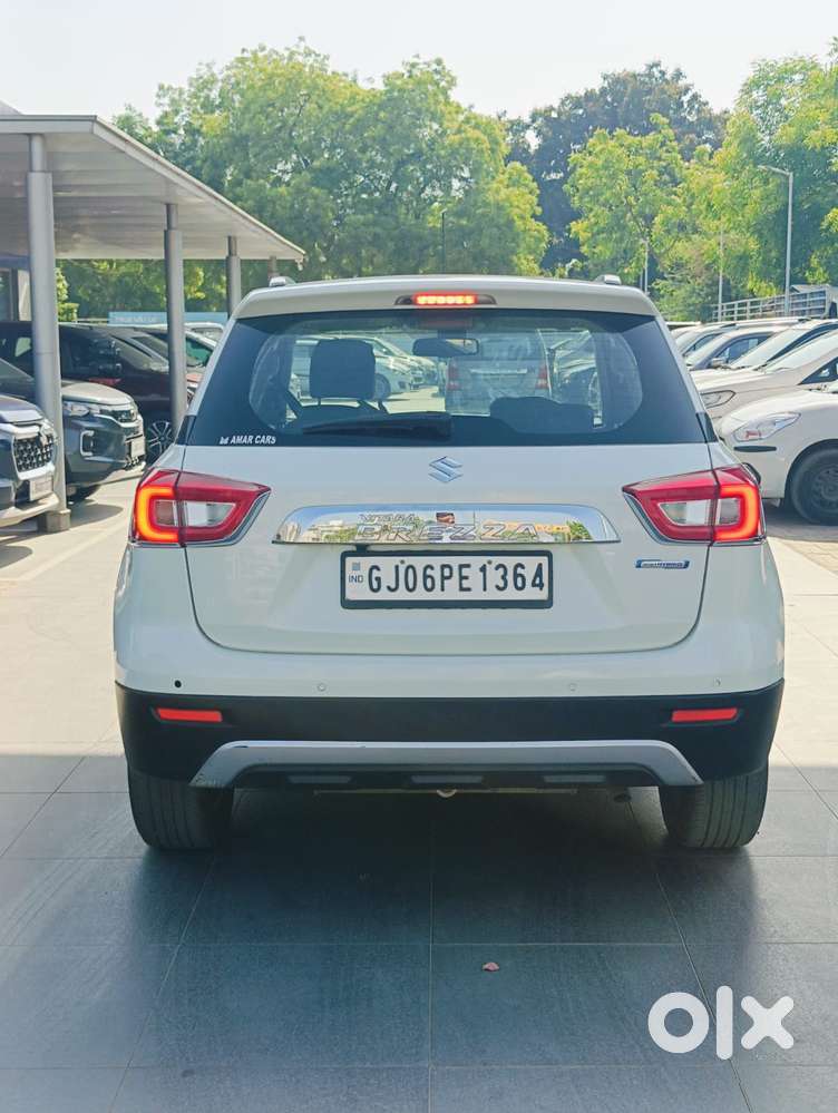 Maruti Suzuki Brezza 1.5 Zxi Plus At Smart Hybrid, 2020, Petrol