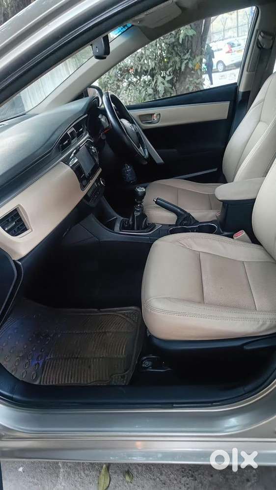 Toyota Corolla Altis 2014 Petrol Well Maintained