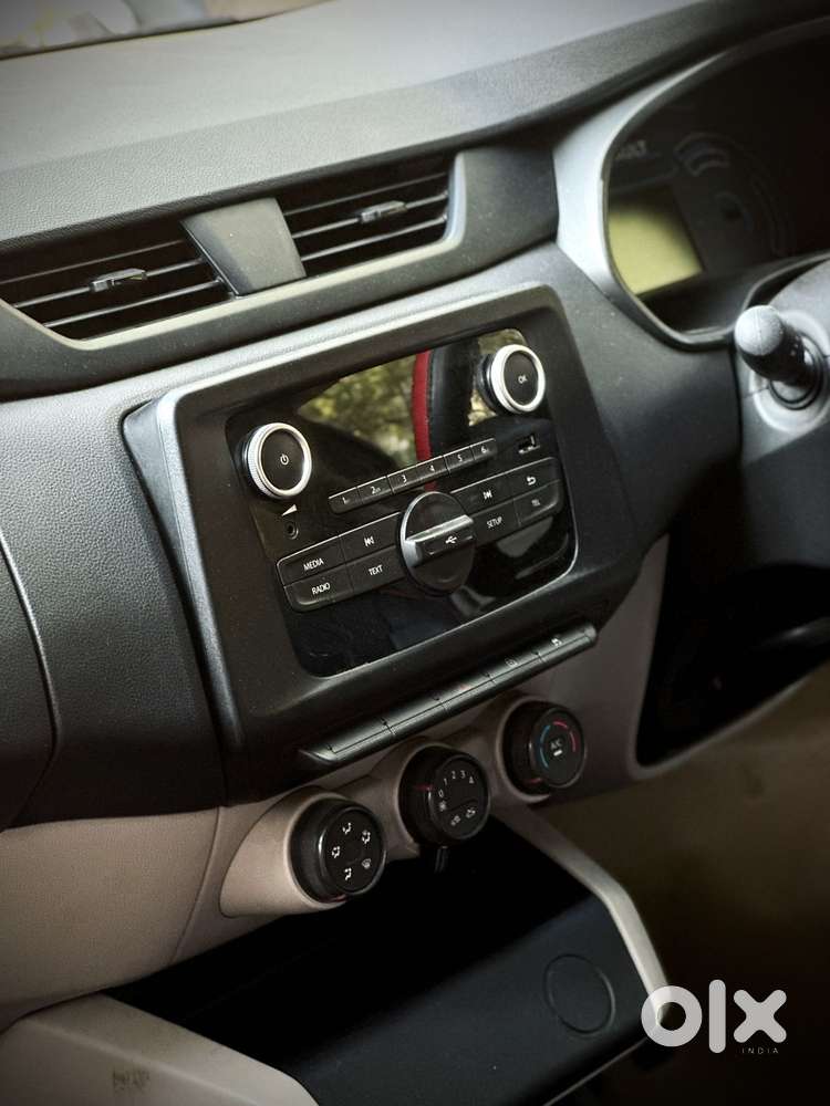 Renault Triber Rxt, 2024, Petrol