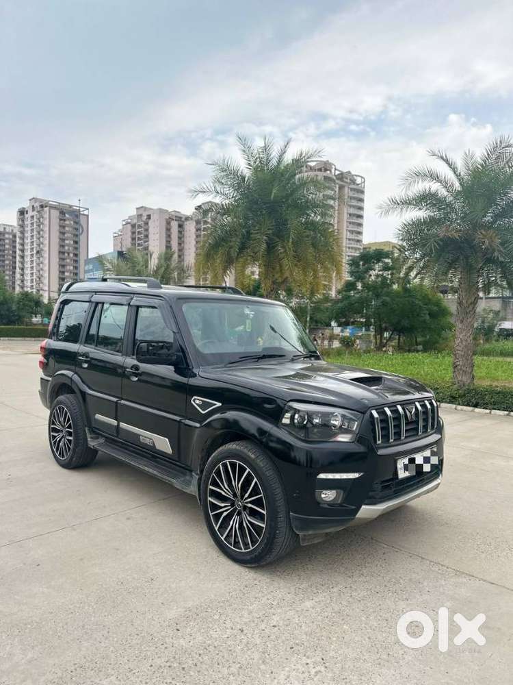 Mahindra Scorpio Classic 2.2 S 11 Mt 7 Str, 2024, Diesel
