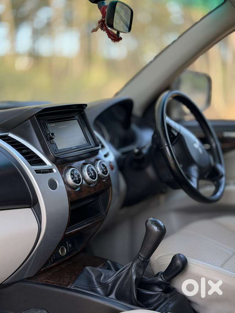 Mitsubishi Pajero Sport 2.5 Manual, 2014, Diesel