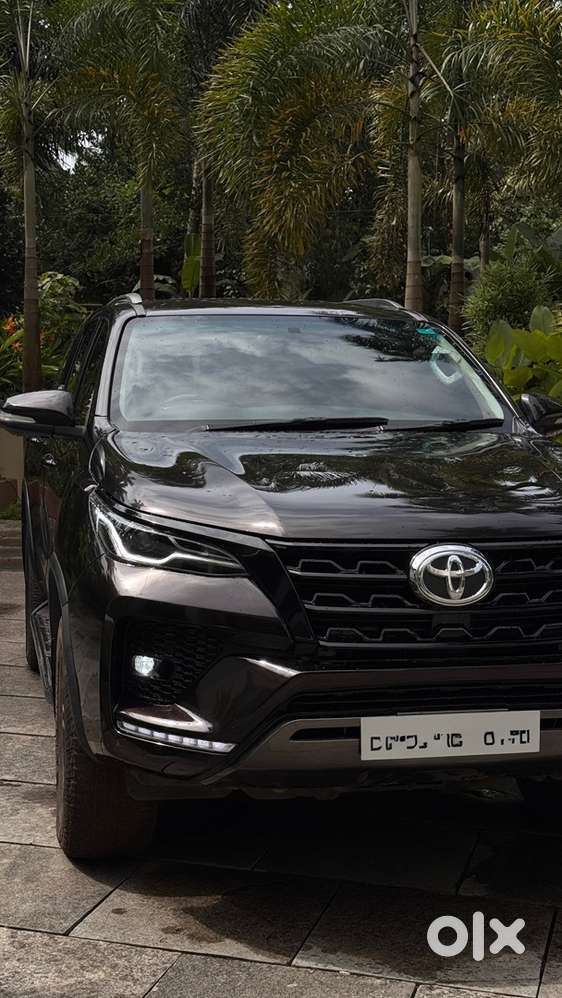 Toyota Fortuner Sigma- Showroom Condition
