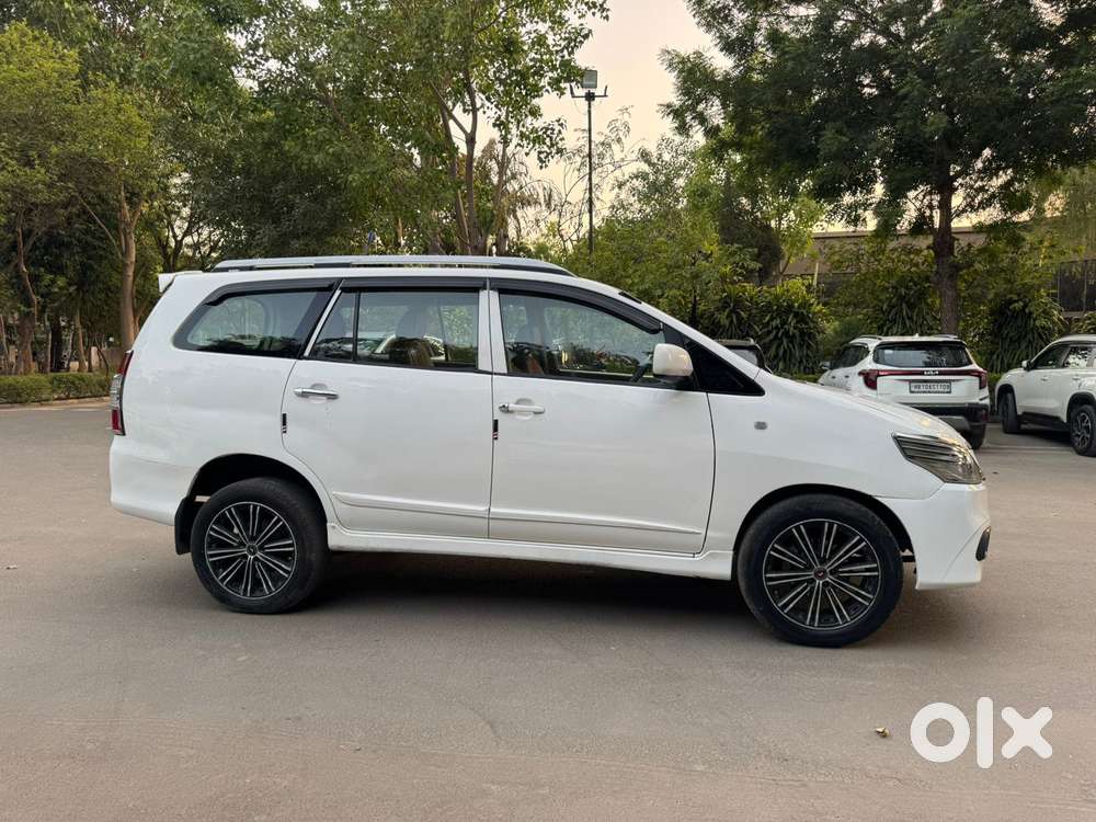 Toyota Innova 2.5 G (diesel) 7 Seater, 2015, Diesel