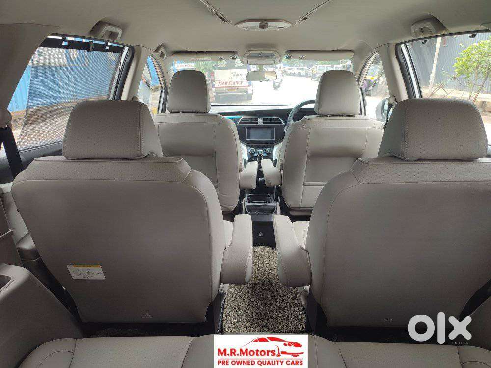 Mahindra Marazzo M8, 2018, Diesel