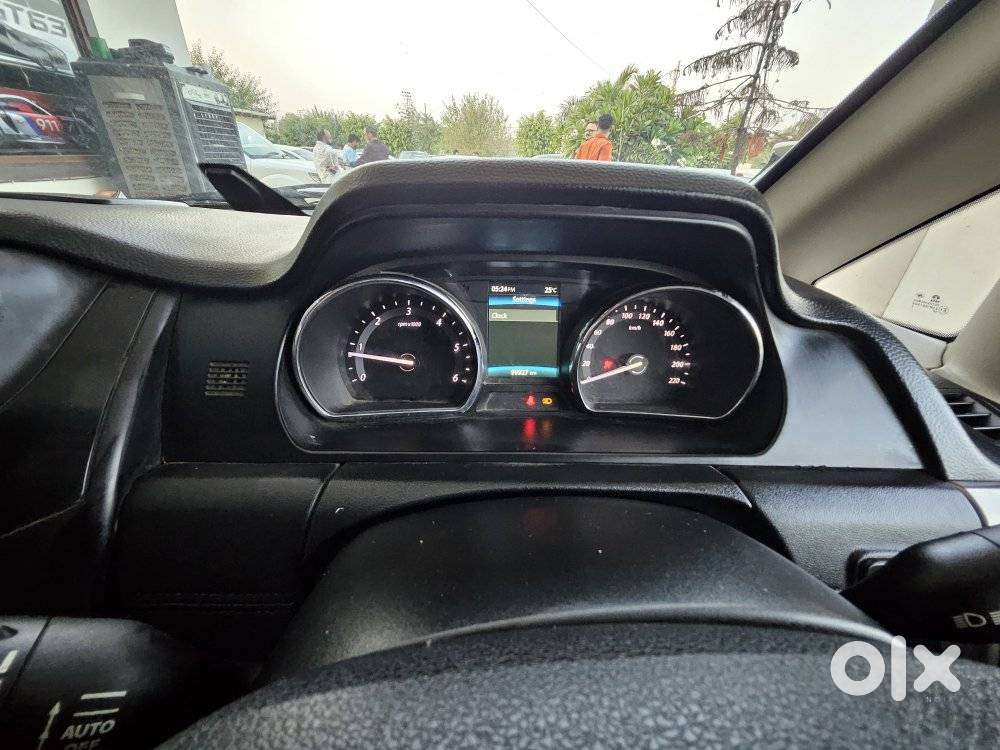 Tata Hexa 2.2 Xta 4x2 7 Str, 2019, Diesel