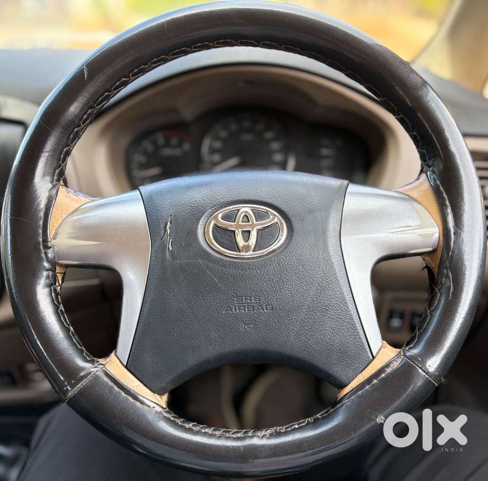 Toyota Innova 2.5 Gx 7 Str Bs-iii, 2015, Diesel
