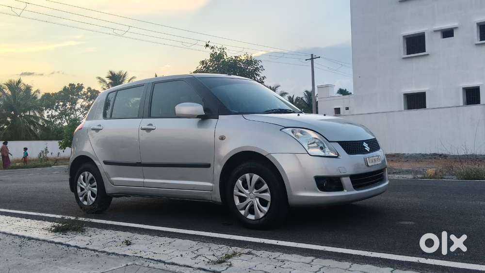 Maruti Suzuki Swift Vxi + Manual, 2010, Petrol