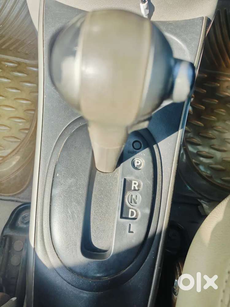 Nissan Sunny Cvt Xl