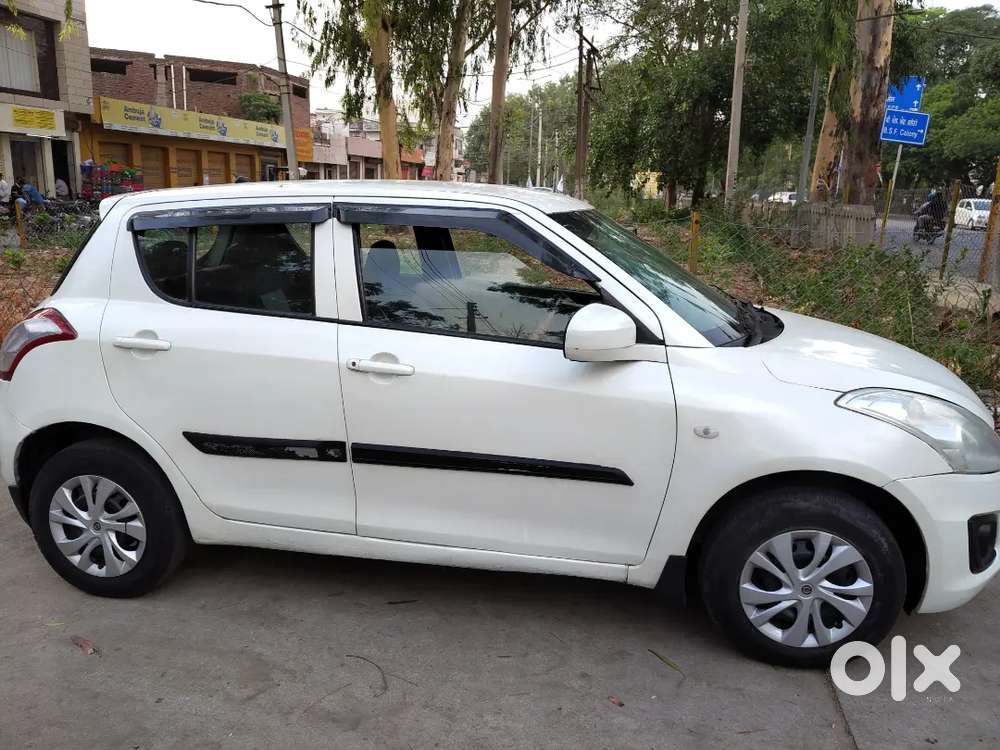 First Owner 2015 Model Swift Cng On Paper 35+ Average