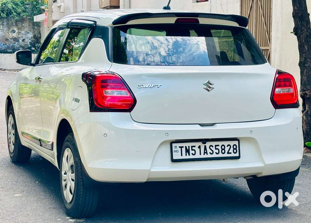 Maruti Suzuki Swift Vxi Optional, 2023, Petrol