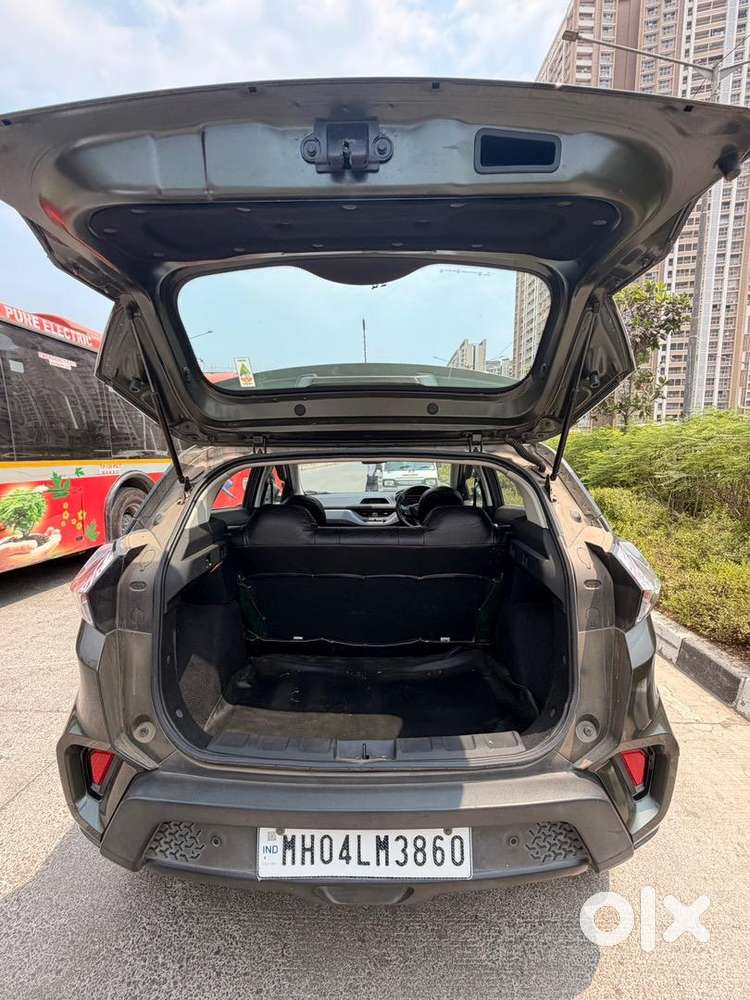 Tata Nexon 2023 Xm Sunroof  Petrol  12k Driven