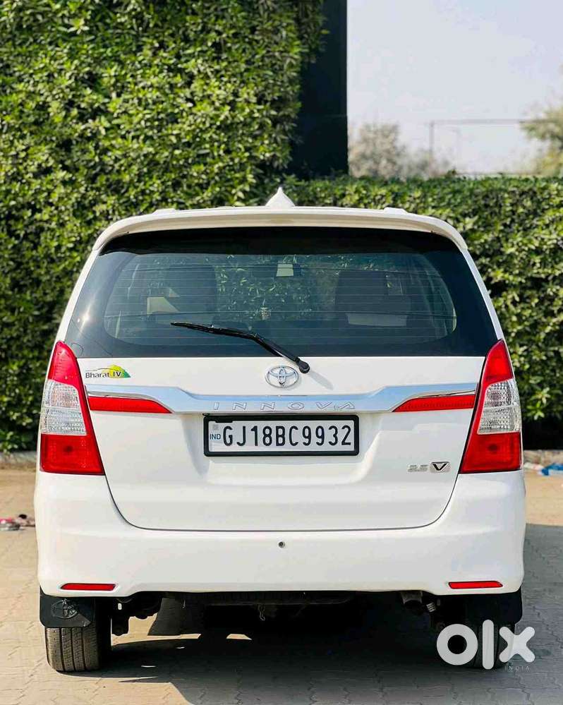 Toyota Innova 2.0 Vx (petrol) 8 Seater Bs Iv, 2014, Diesel