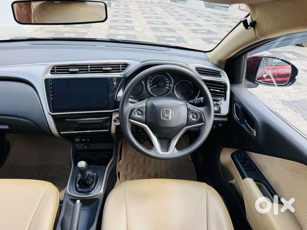 Honda City 1.5 V 4th Gen I-vtec Mt, 2017, Petrol