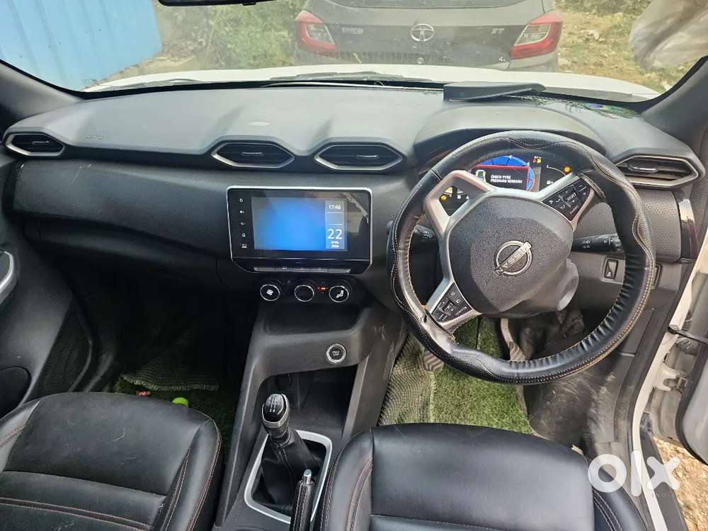 Nissan Magnite Xv Premium Top Model Fixed Price