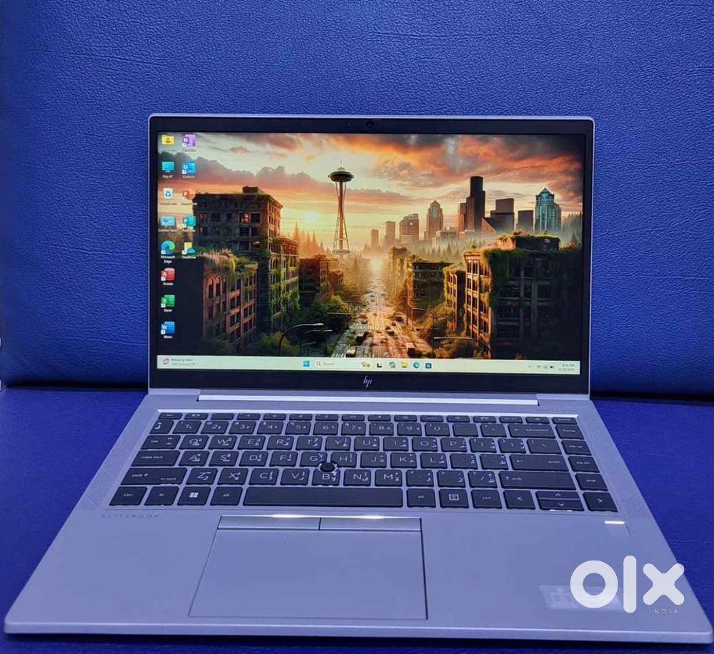 Hp Elatebook 1030 G8 x360 Ram-16 GB SSD 256 Touchscreen