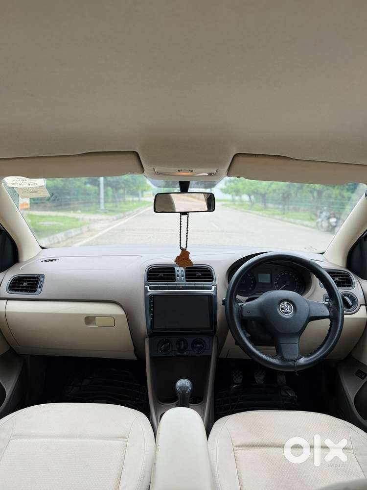 Skoda Rapid 1.6 Tdi Ambition, 2013, Diesel
