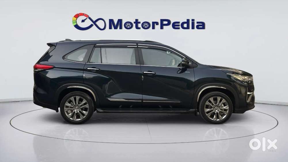 Toyota Innova Hycross 2.0 Zx (o) Hybrid 7 Str, 2025, Petrol