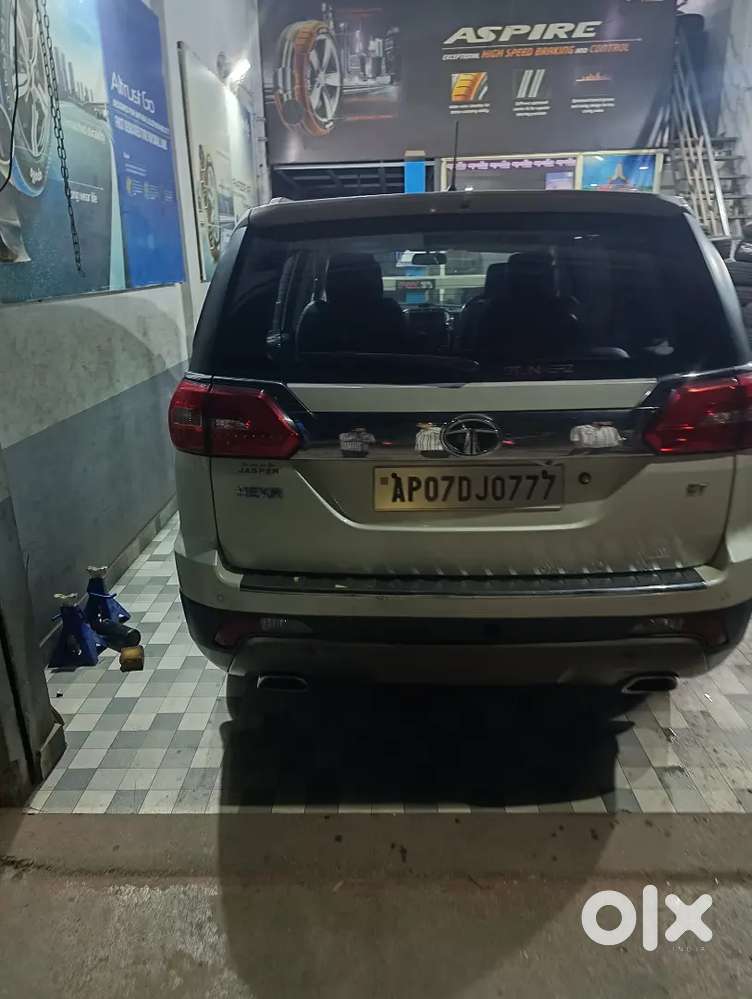 Tata Hexa 2017,running Nice