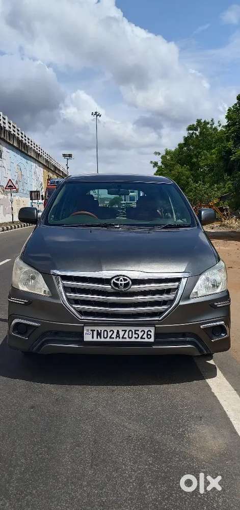 Toyota Innova 2014 Diesel Well Maintained