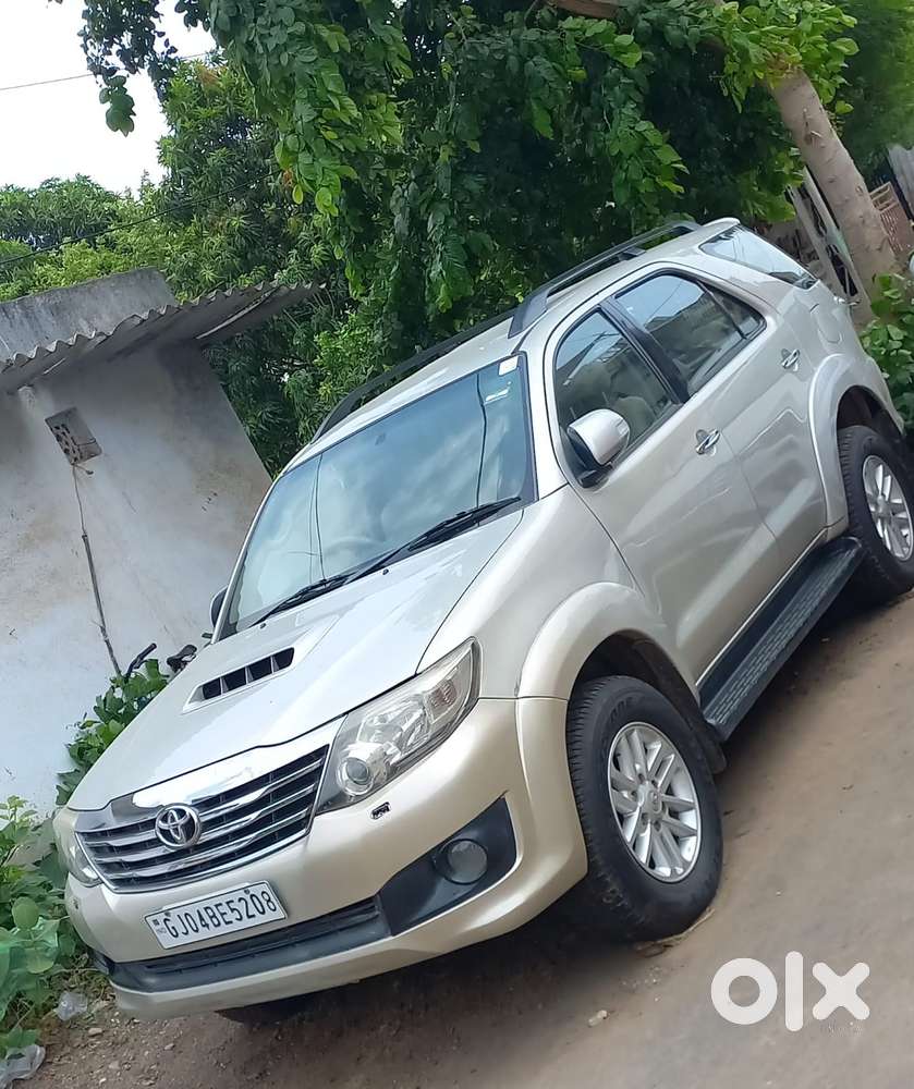 Toyota Fortuner 3.0 4x2 Automatic, 2012, Diesel