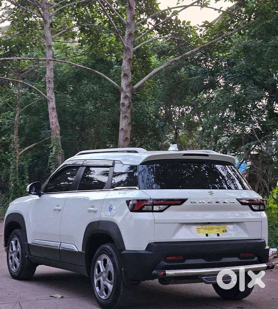 Maruti Suzuki Brezza, 2023, Petrol