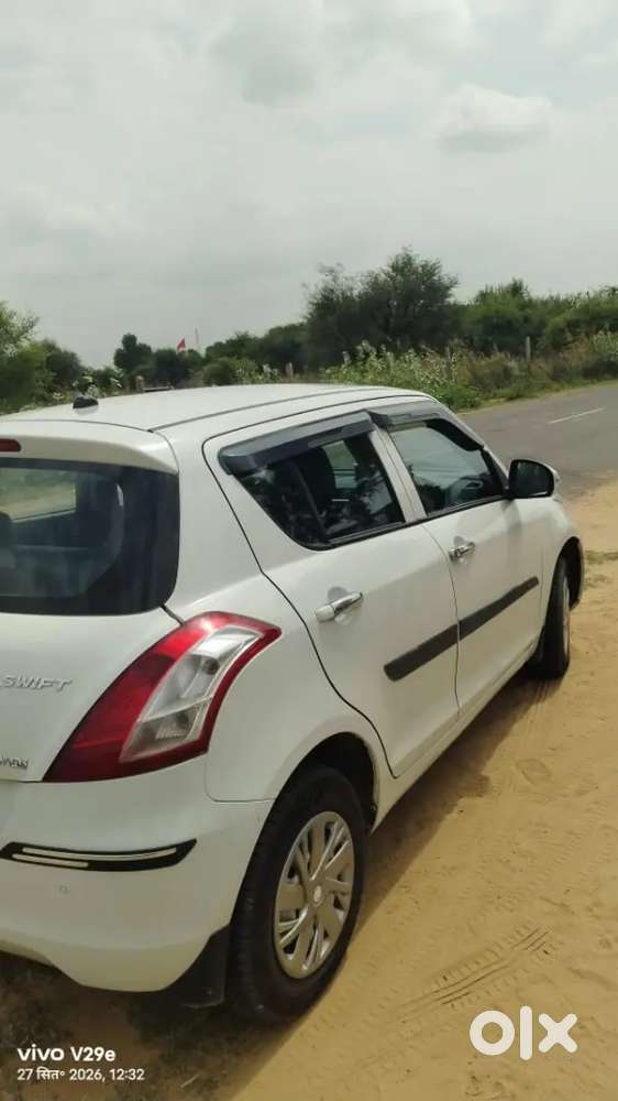Maruti Suzuki Swift 2015 Diesel 130000 Km Driven