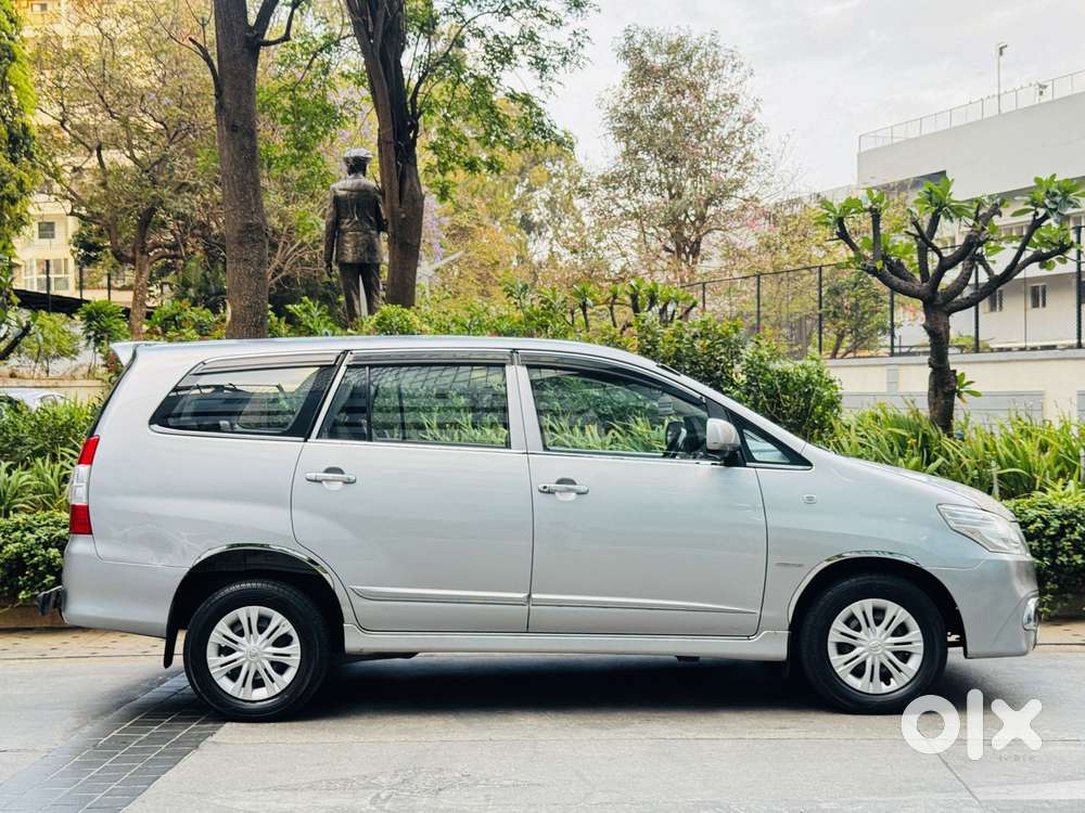 Toyota Innova 2.5 Gx (diesel) 7 Seater Bs Iv, 2015, Diesel
