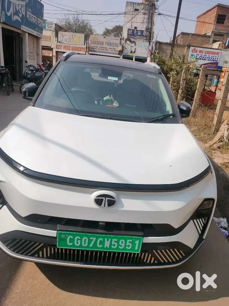 Tata Nexon Ev 2025 21500 Km Driven