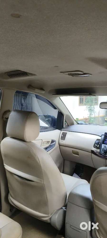 Toyota Innova 2010 Diesel Well Maintained