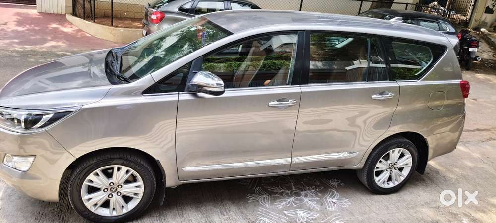 Toyota Innova Crysta 2.8z Automatic, 2016, Diesel