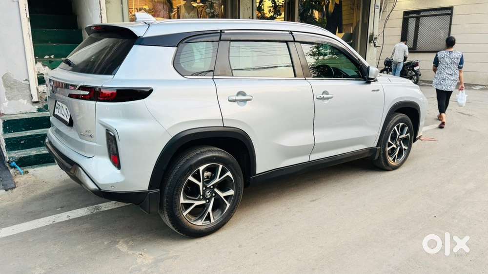 Toyota Urban Cruiser 2023 Hybrid Model