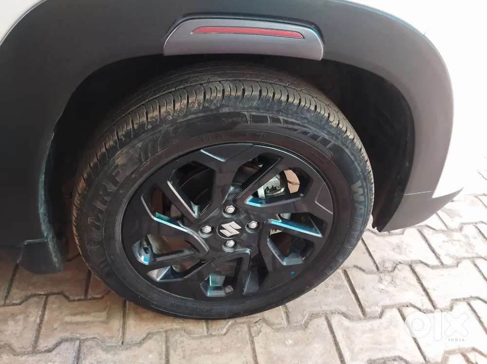 Maruti Suzuki Fronx 2024 Petrol 4500 Km Driven