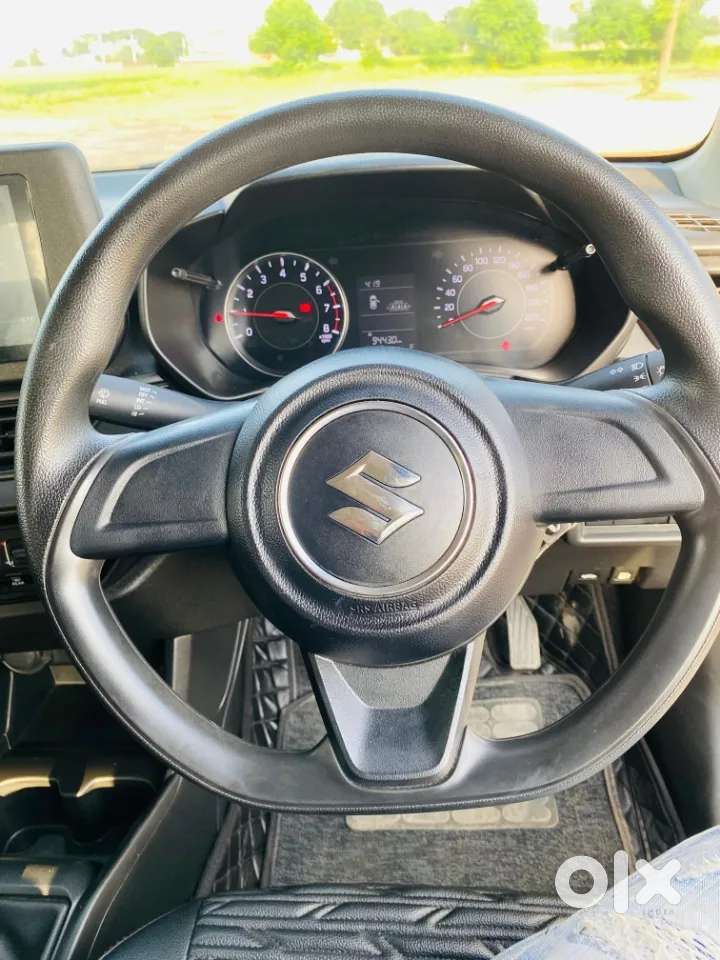 Maruti Suzuki Swift Vxi, 2026, Petrol