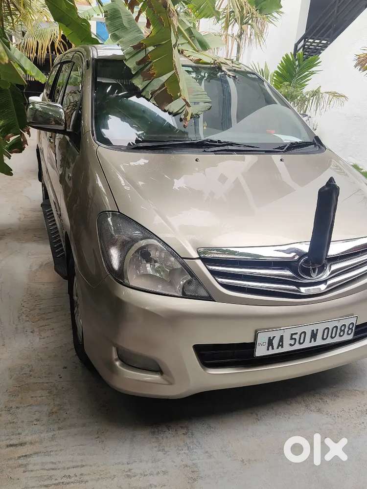 Toyota Innova 2011 Diesel Well Maintained