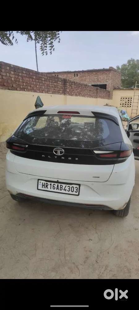 Tata Altroz 2024 Cng & Hybrids 70000 Km Driven