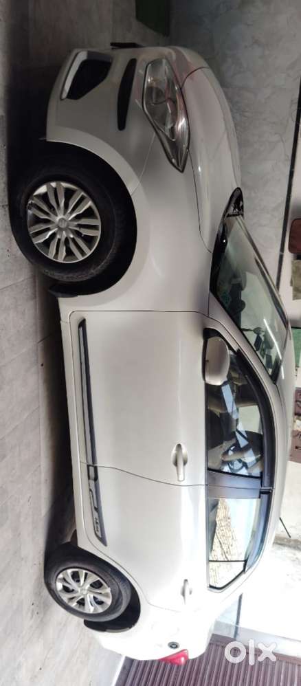Maruti Suzuki Dzire 1.2 Vxi Cng, 2024, Cng & Hybrids
