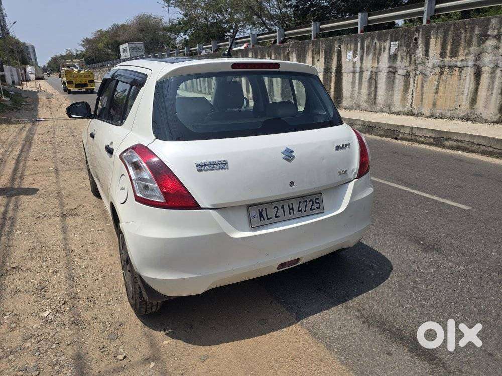 Maruti Suzuki Swift 2011-2014 Vxi, 2013, Petrol