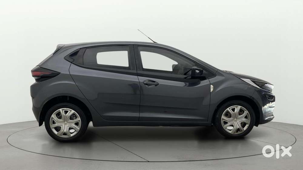 Tata Altroz 1.2 Xm Plus, 2022, Petrol