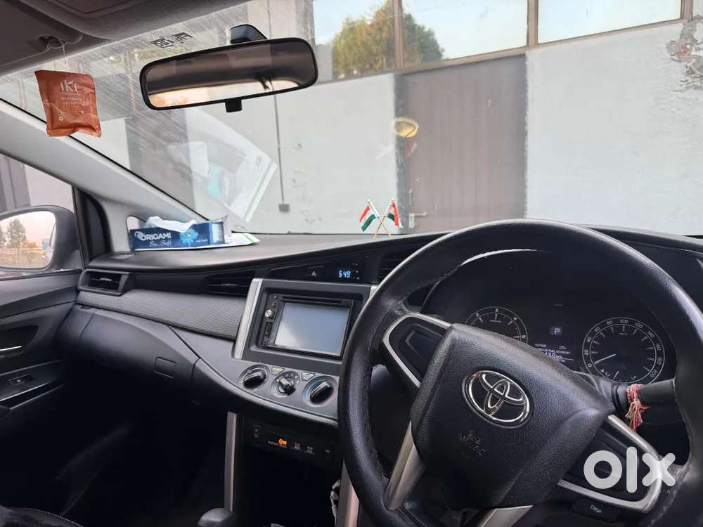 Toyota Innova Crysta 2016