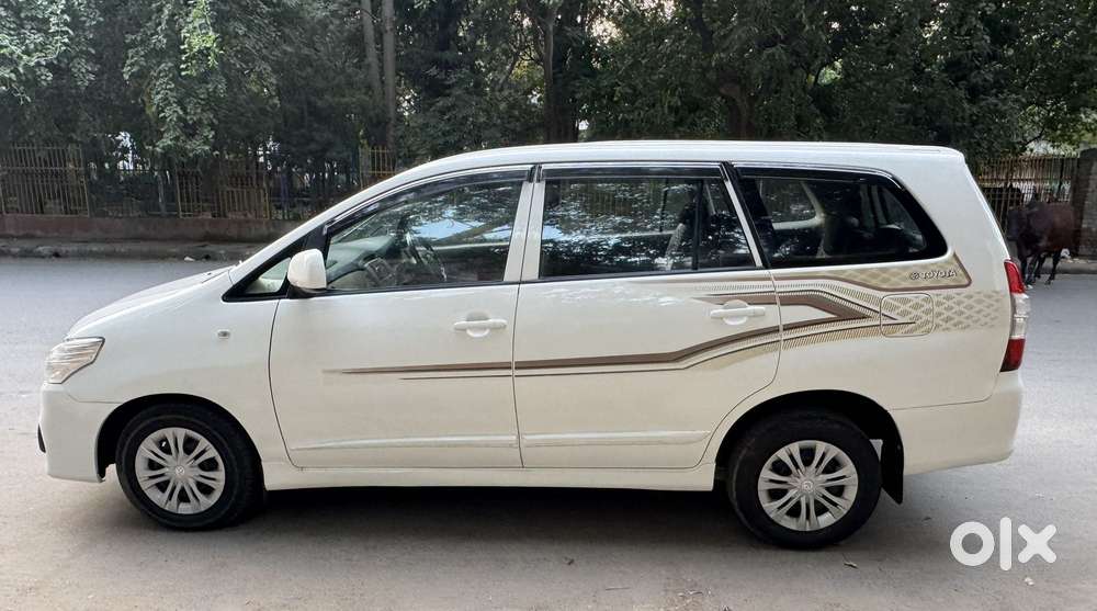 Toyota Innova 2.5 G (diesel) 8 Seater, 2016, Diesel