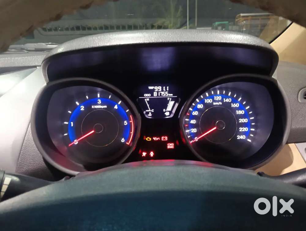 Hyundai New Elantra Diesel 2012