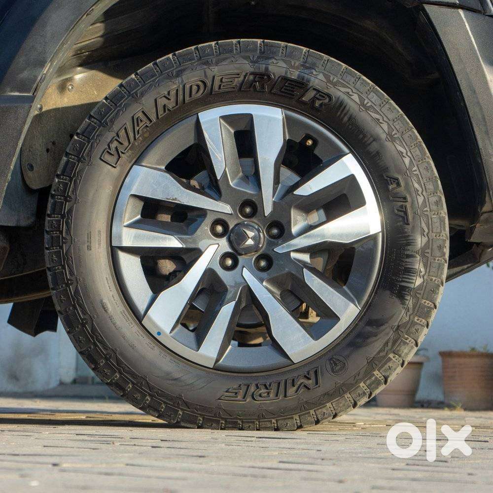 Mahindra Thar Roxx Ax5l 4wd Diesel At, 2025, Diesel
