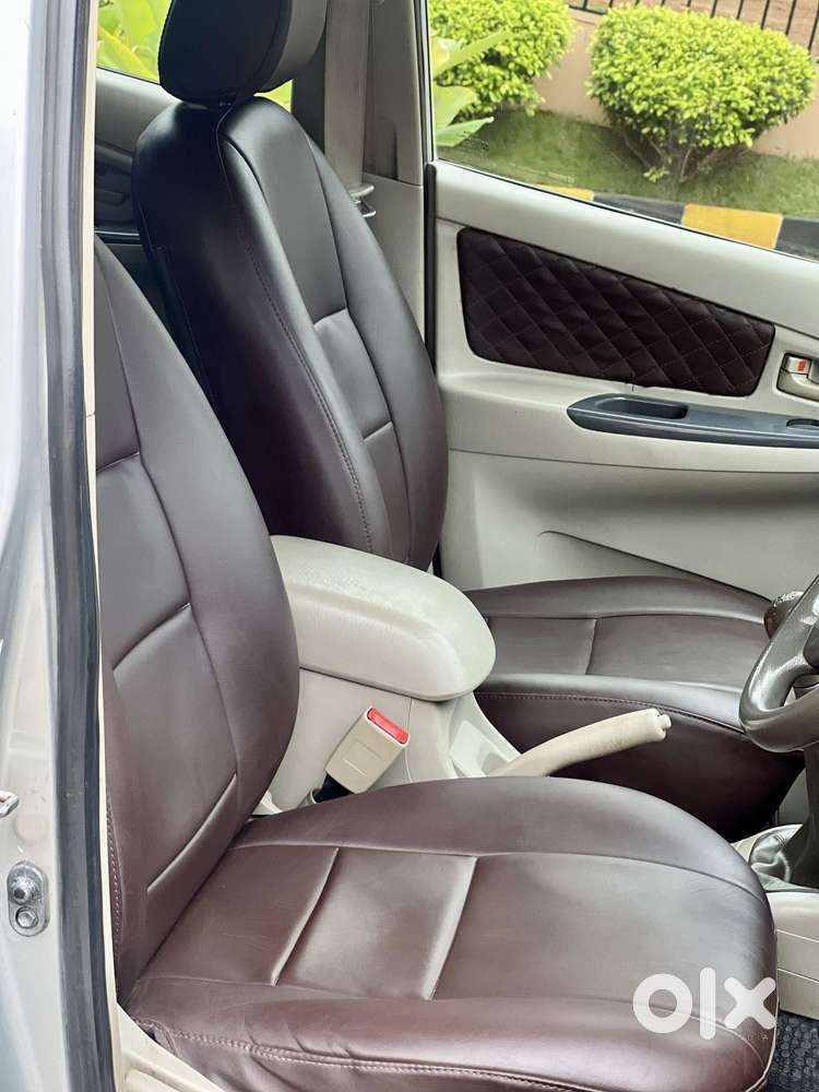 Toyota Innova 2.5 G (diesel) 7 Seater, 2013, Diesel