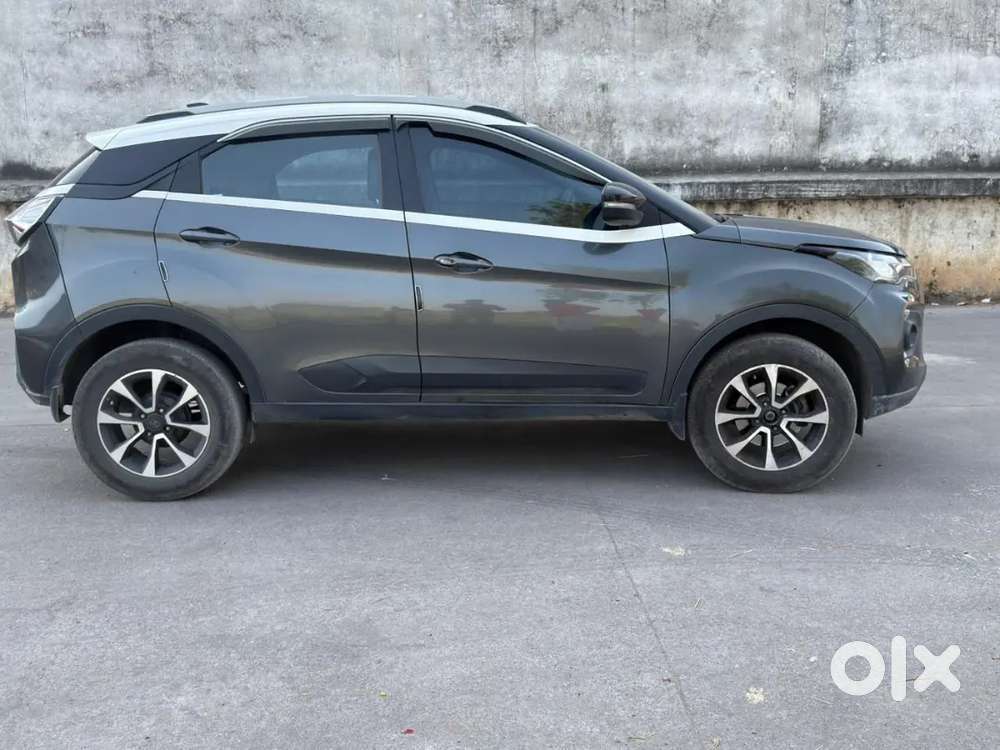 Nexon Xz Plus Sunroof Excellent Condition