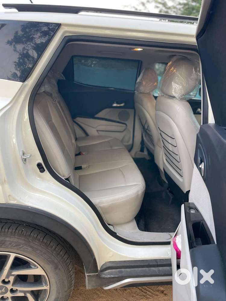 Mahindra Xuv300 W8 Amt Optional Diesel, 2023, Diesel