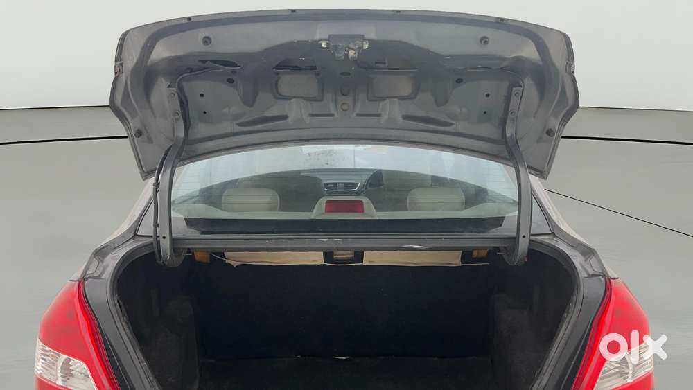 Maruti Suzuki Swift Dzire 1.2 Zxi Bsiv, 2014, Petrol