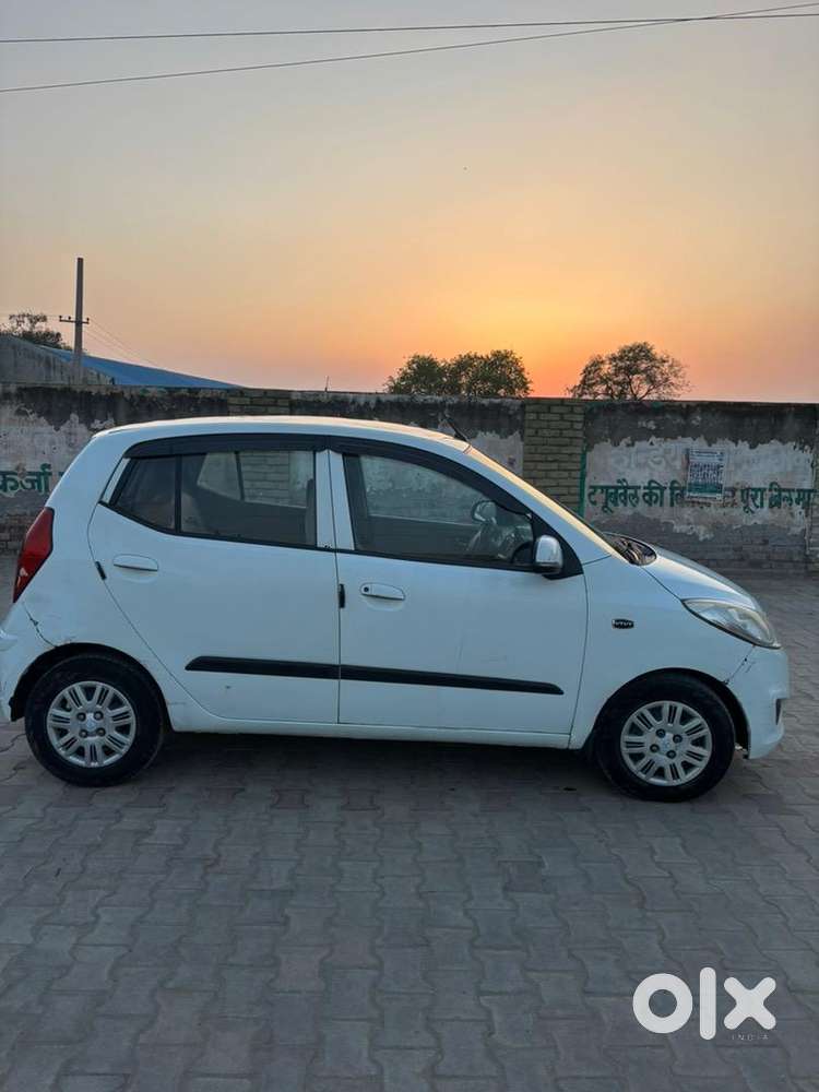 Hyundai I10 2011 Cng & Hybrids Good Condition