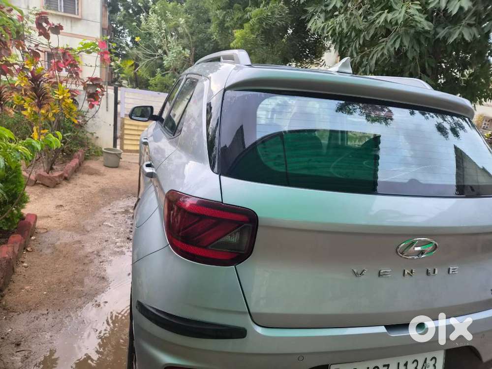 Hyundai Venue Turbo Dct 2020