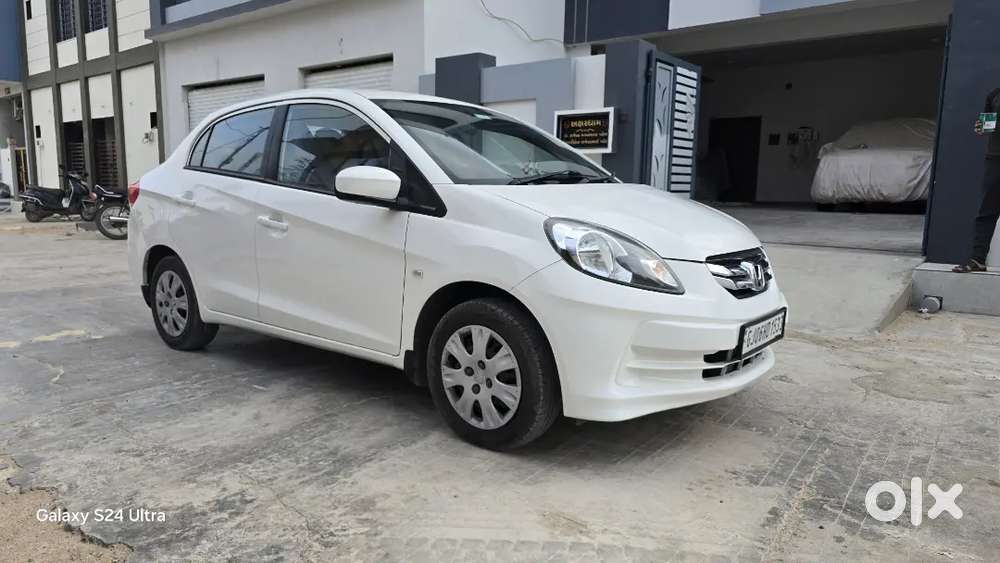 Honda Amaze 1.2 Petrol + Cng